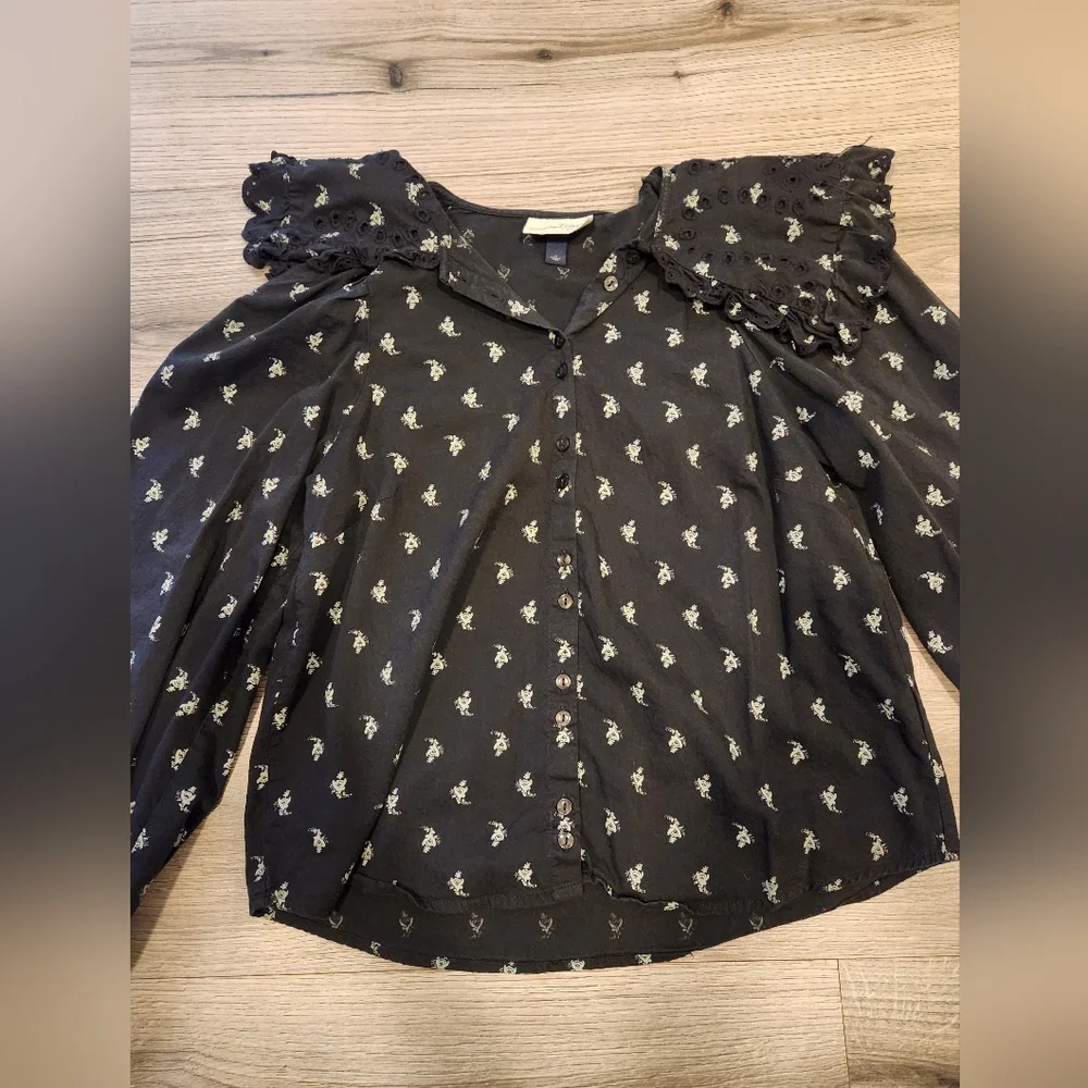 Universal Thread blouse - Picture 2 of 7